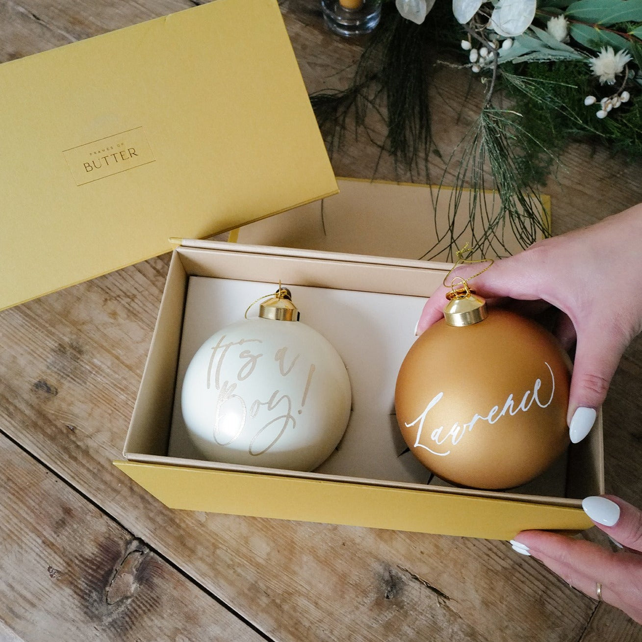 Gift Box with 2 Personalized Baubles