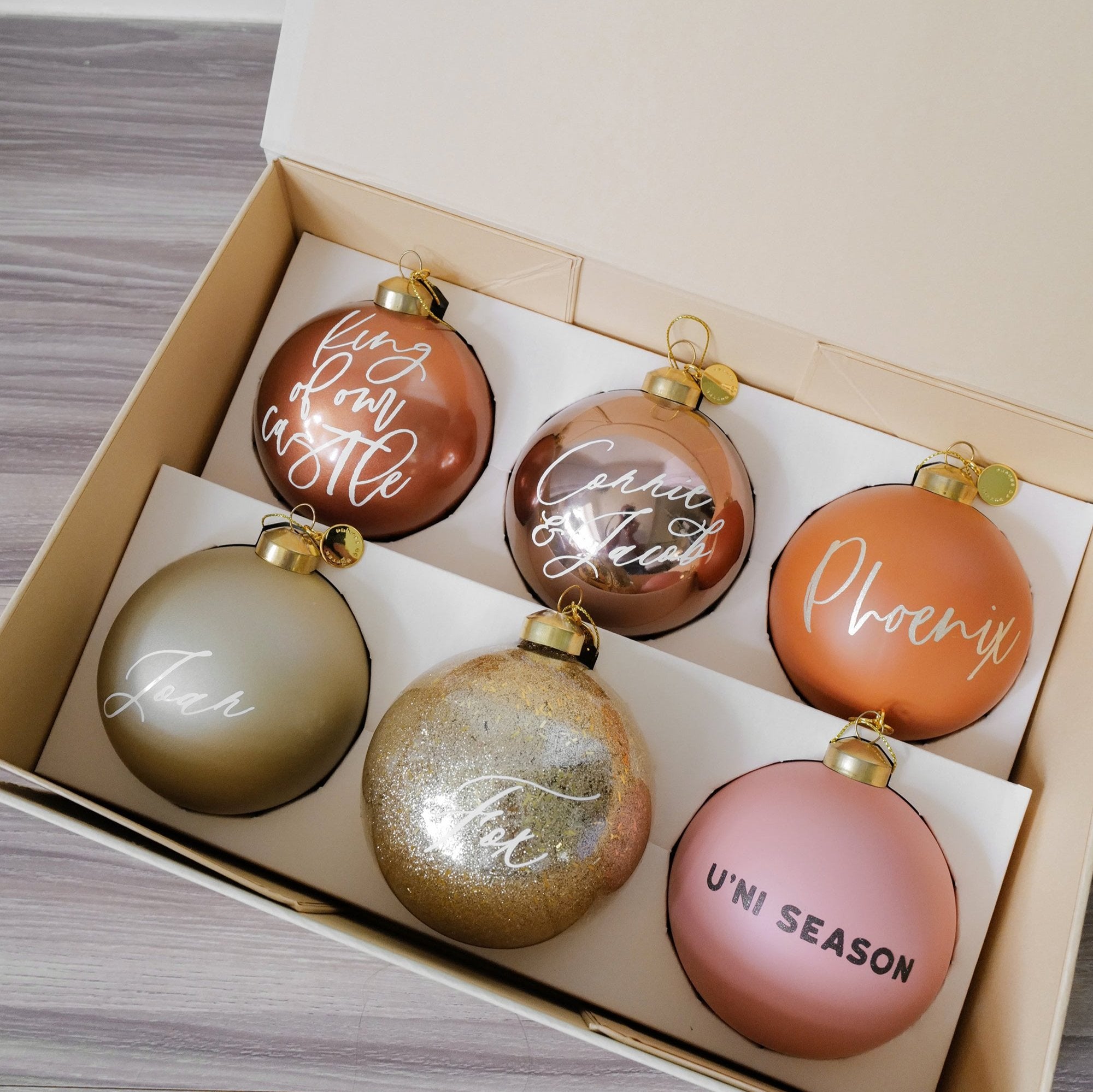 Gift Box with 6 Personalized Baubles